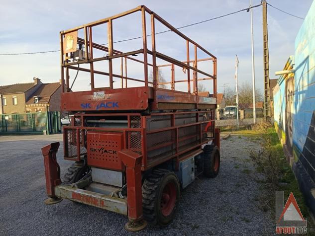 Nacelle occasion SKYJACK SJ7135RT