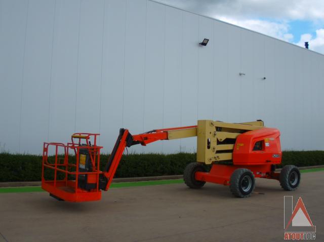 <div>nacelle occasion JLG 520AJ</div>