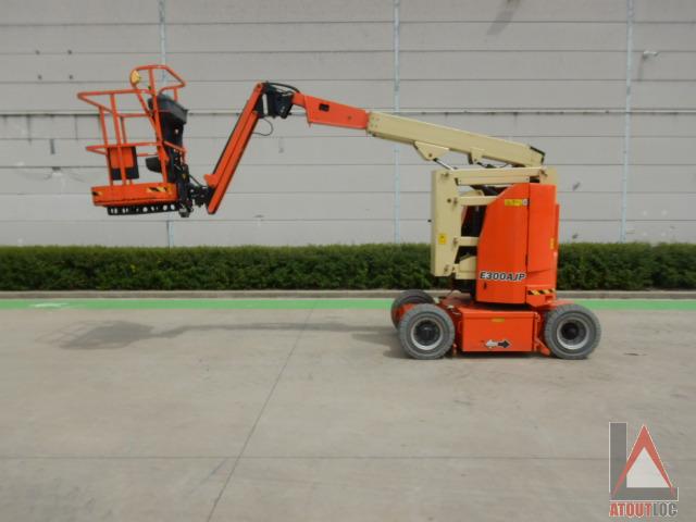 nacelle occasion JLG E300AJP