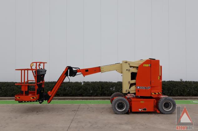 nacelle occasion JLG E300AJP