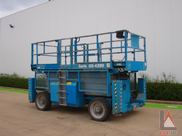 nacelle occasion GENIE GS4390RT