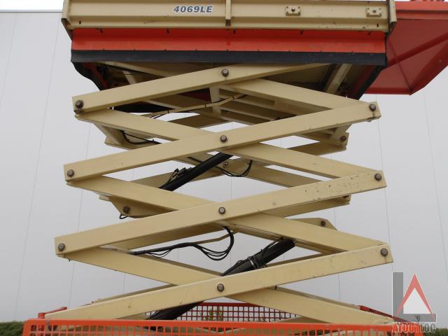 nacelle occasion JLG 4069LE