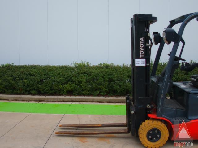 nacelle occasion TOYOTA 8FBEK16T nacelle occasion TOYOTA 8FBEK16T